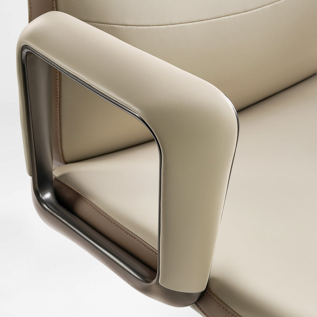 Alto, Silicone Leather Executive Office Chair