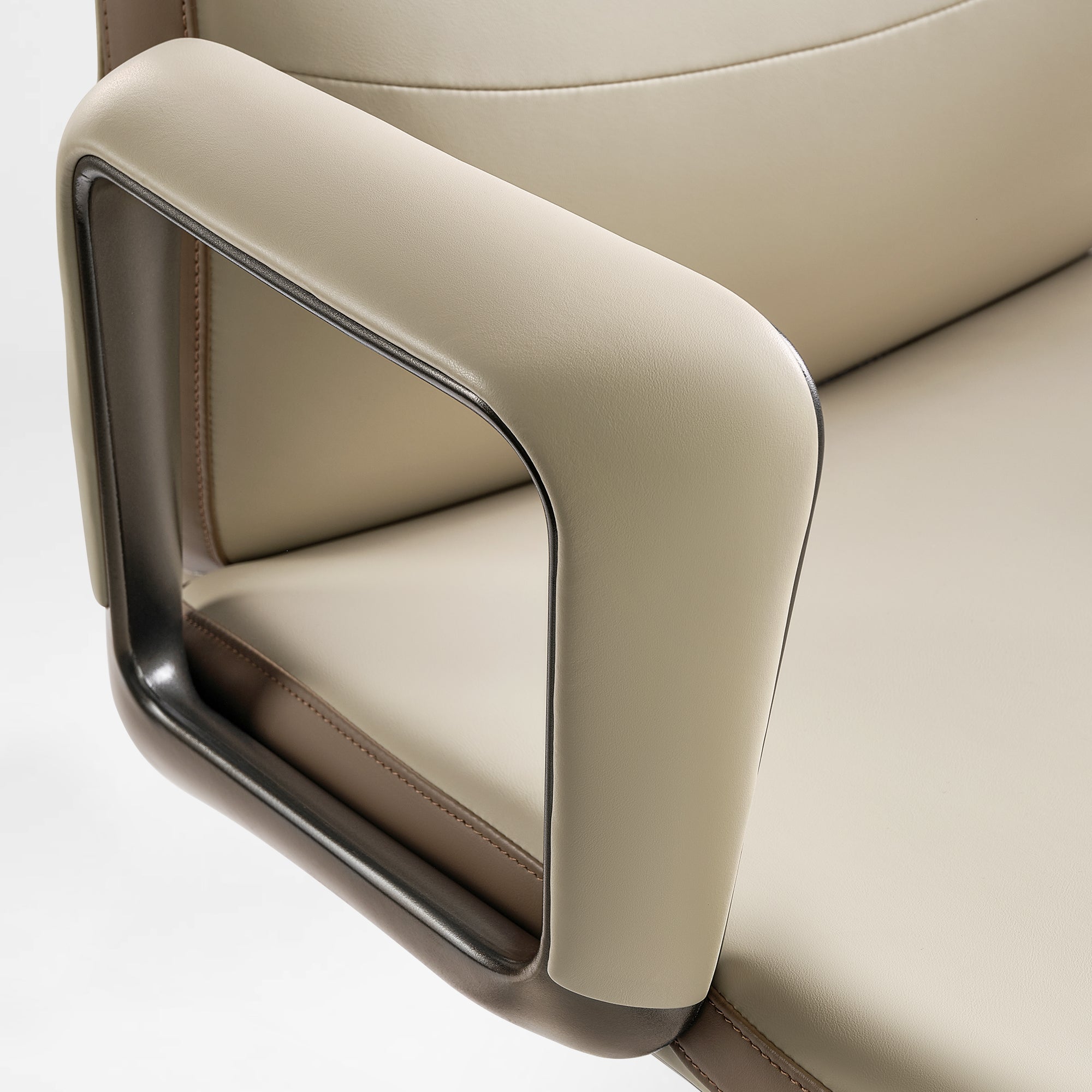 Alto, Silicone Leather Executive Office Chair