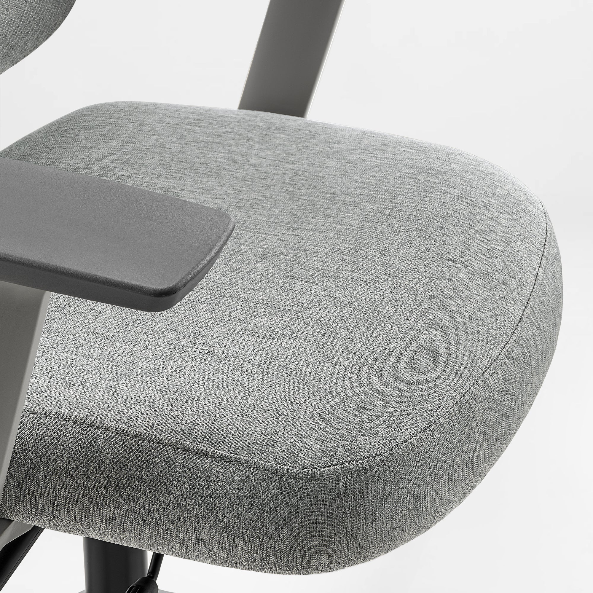 Axion, Ergonomic Hybrid Chair